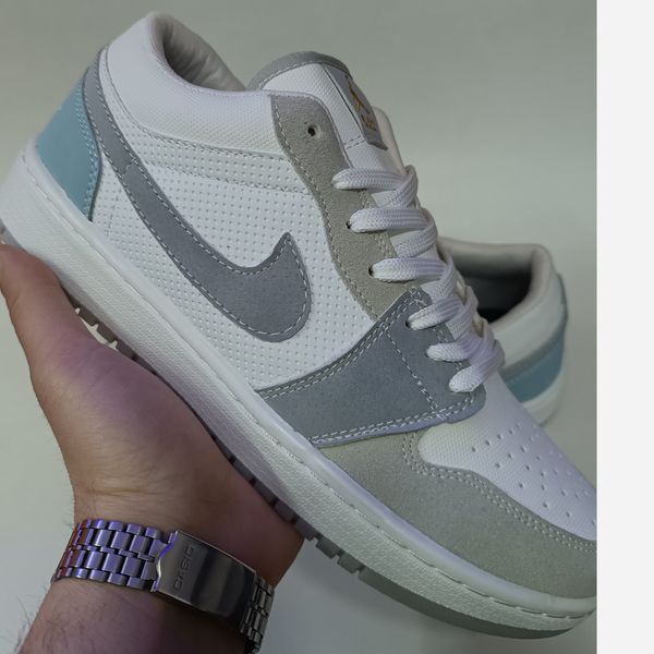 کتونی مردانه نایک جردن 1 طوسی سفید روشن کیفیت بالا