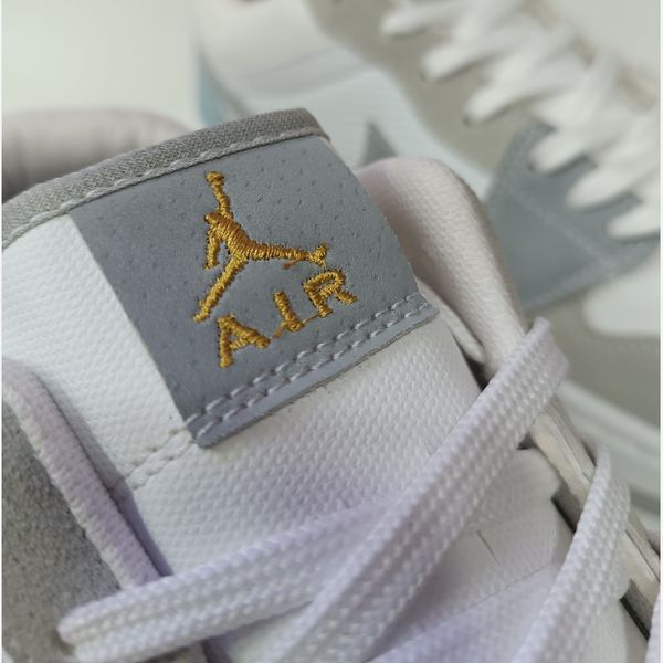 کتونی مردانه نایک جردن 1 طوسی سفید روشن کیفیت بالا