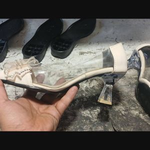 قیمت کفش مجلسی زنانه عیدانه پاشنه شیشه ای کیفیت عالی( ارسال بعد از 6 روز)