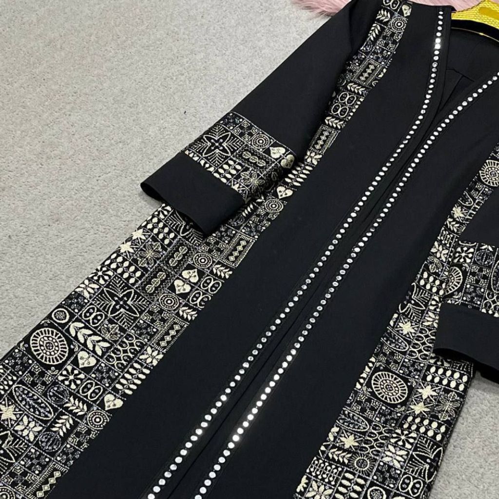 خرید انلاین مانتومزونی طرح اطلس