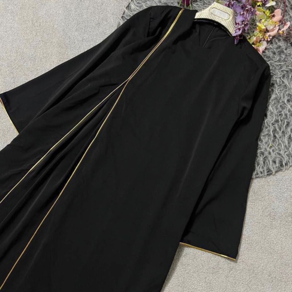 خرید آنلاین عبا زنانه طرح مغزی دوز