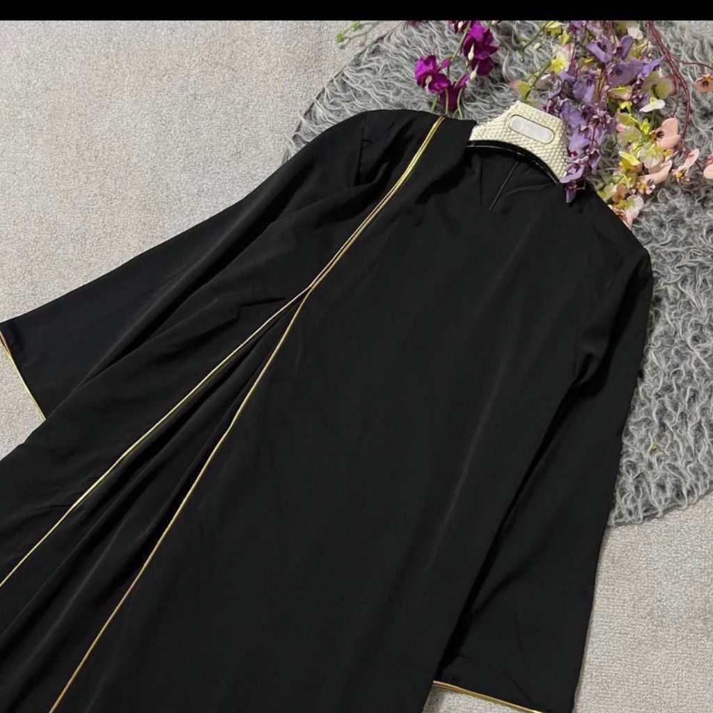 خرید اینترنتی عبا زنانه طرح مغزی دوز