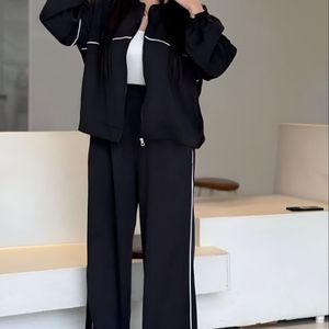فروش اینترنتی ست اسپرت زنانه و دخترانه طرح آوان