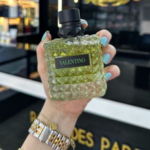 خرید آنلاین تستر عطر ادکلن والنتینو دونا بورن این روما گرین استراواگانزا Valentino