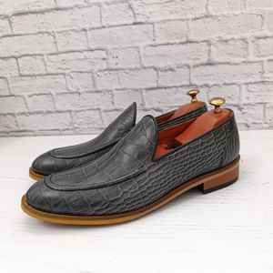 فروش اینترنتی کفش مردانه کالج چرم طبیعی دست دوز کاپری کروکودیلی طوسی