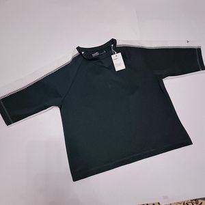خرید اینترنتی تیشرت ورزشی hummel 