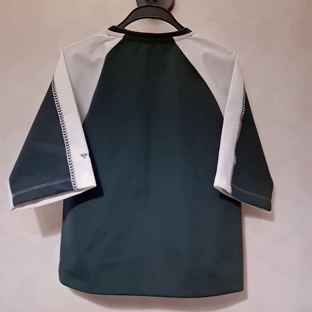 خرید اینترنتی تیشرت ورزشی hummel 