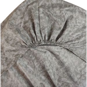 خرید اینترنتی قیمت ملحفه فانتزی یکنفره آدلانته(ADL) طرح پتینه طوسی + کش نگدارنده