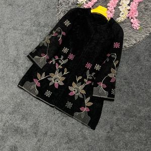 خرید انلاین کت مخمل گلدوزی آوا