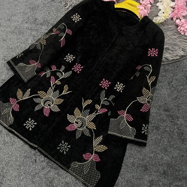 کت مخمل گلدوزی آوا