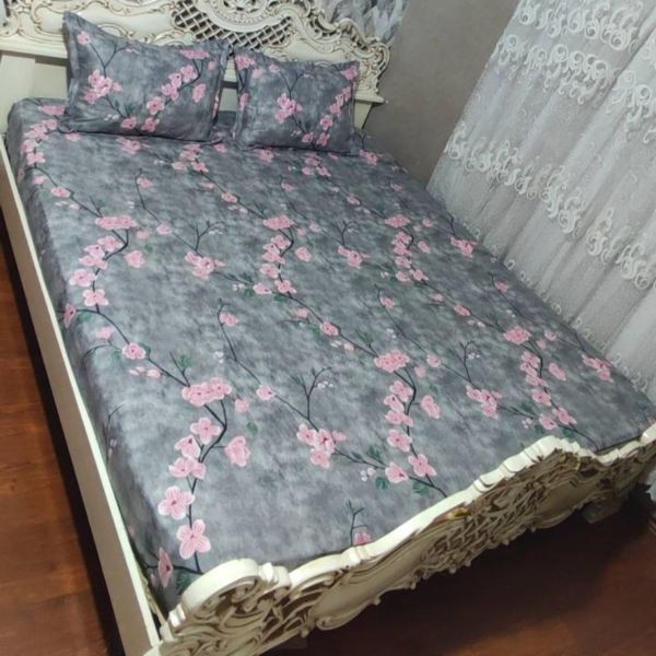 روتختی دونفره زمینه طوسی گل صورتی روکش تشک گل صورتی