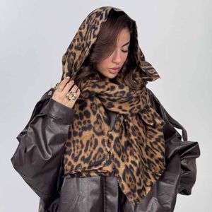 شال دور ریش PATTERN کد 310707