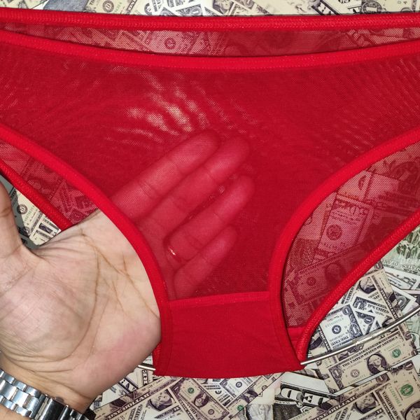 شورت یکدست شیشه ای رنگ قرمز