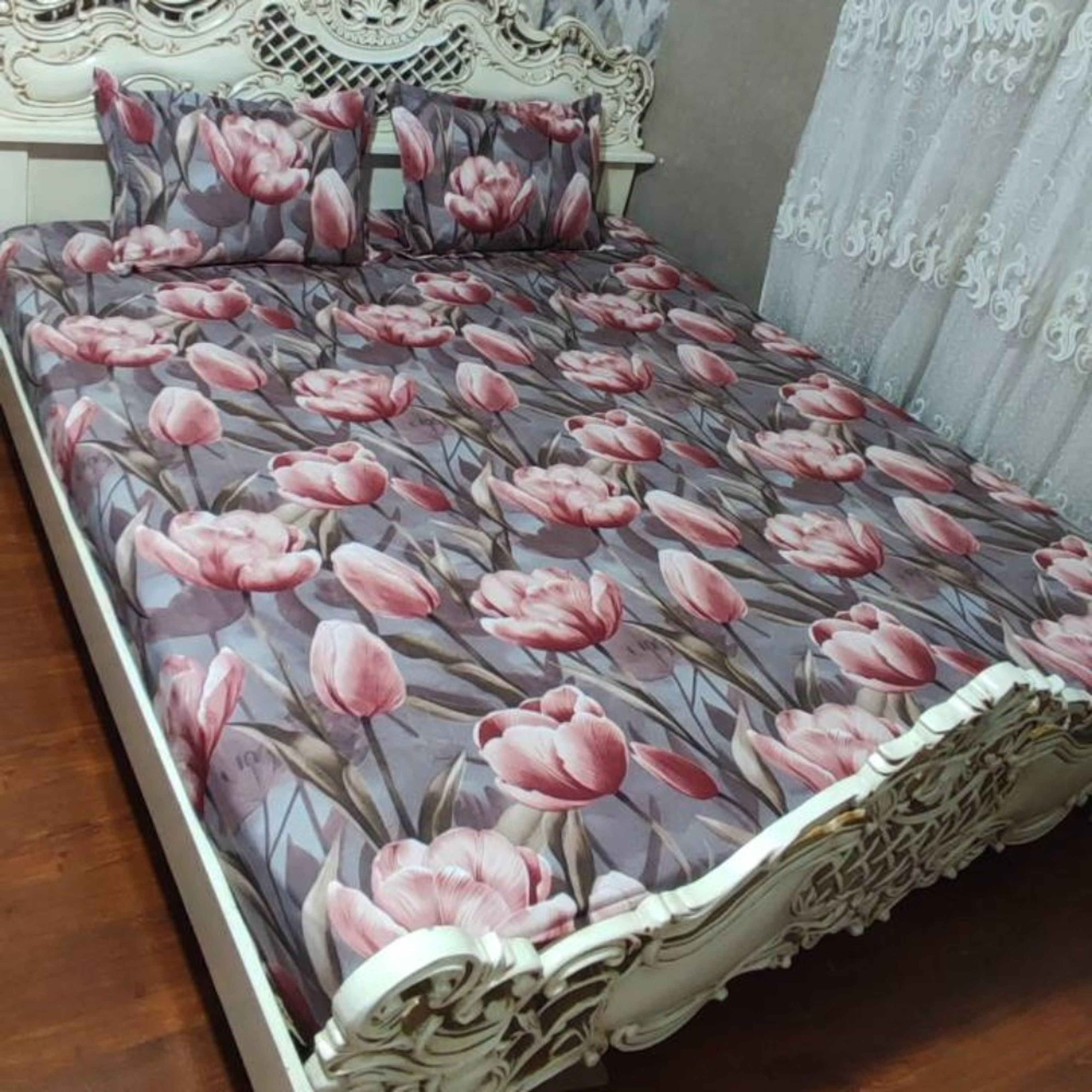 فروش اینترنتی روتختی دونفره طرح گل لاله روکش تشک دونفره ملحفه کشدوزی شده دونفره