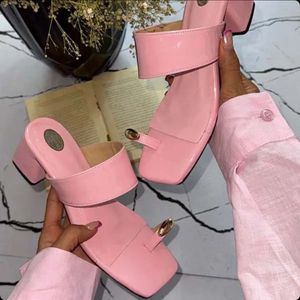 صندل کد 036 پاشنه دار رژگونه