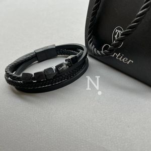 فروش اینترنتی دستبند مردانه چرم مدل cartier