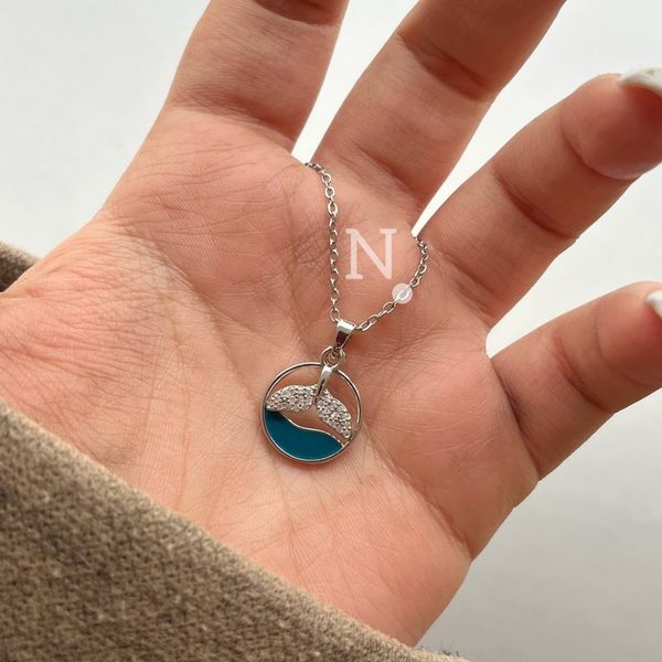 گردنبند دم وال