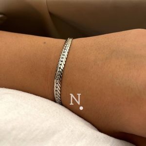دستبند زنانه کارتیر ژوپینگ