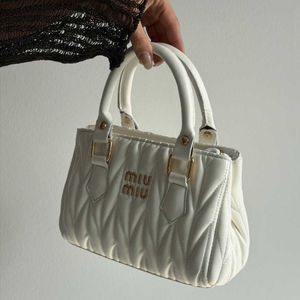 قیمت کیف دستی رودوخت MIU MIU کد 280503