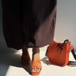 فروش اینترنتی صندل HERMES کد 141167