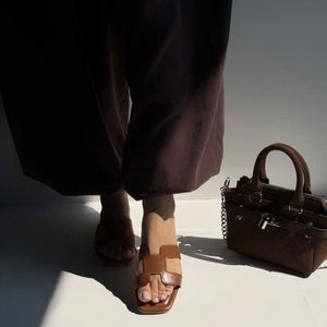 مشخصات صندل HERMES کد 141167