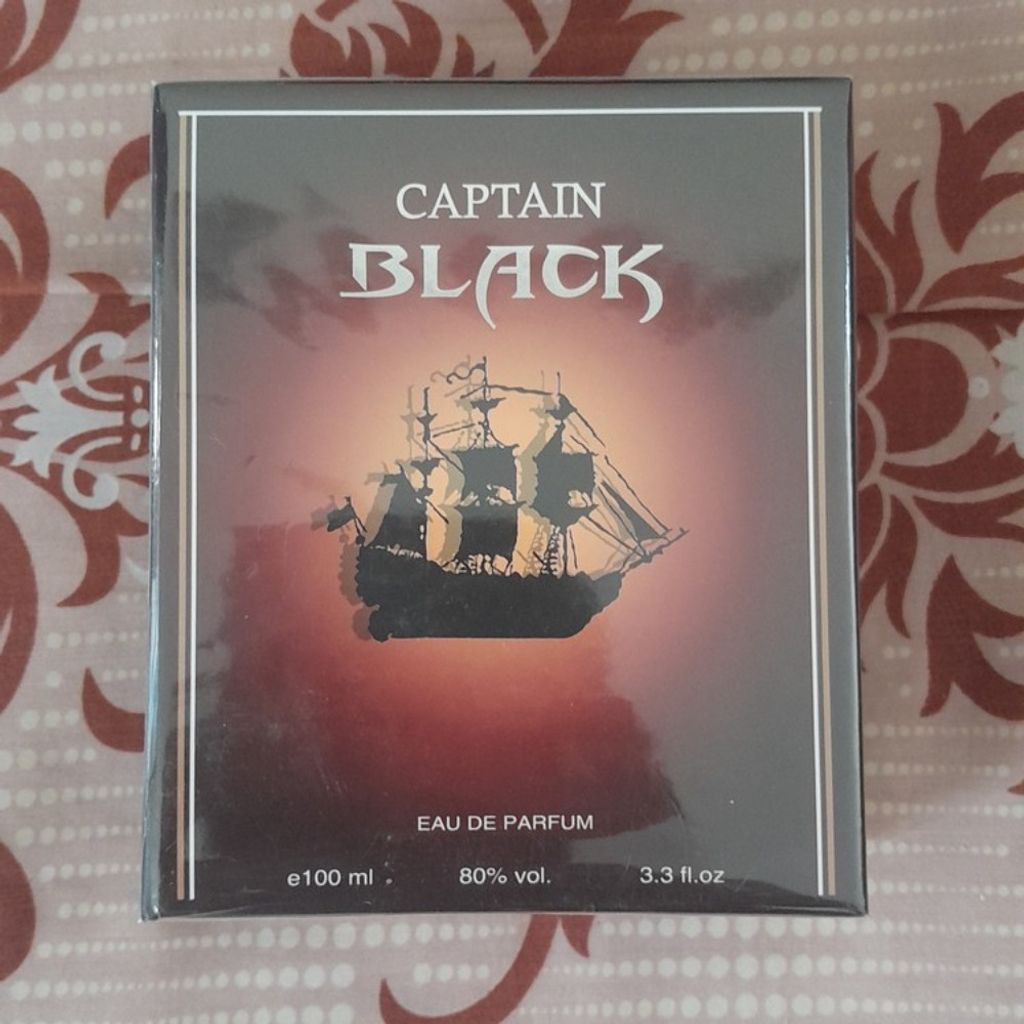 خرید آنلاین ادکلن کاپیتان بلک اصل هارد باکس 100 میل (CAPITAIN BLACK)