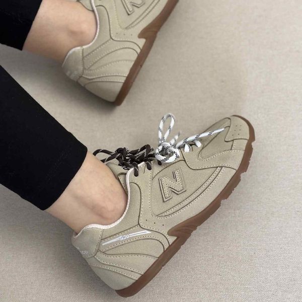 کتونی نیوبالانس میو میو (New Balance x Miu Miu 530 SL)