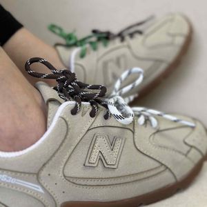 مشخصات کتونی نیوبالانس میو میو (New Balance x Miu Miu 530 SL)