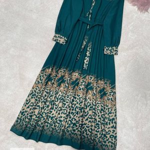 پیراهن ساحلی نیلوفر
