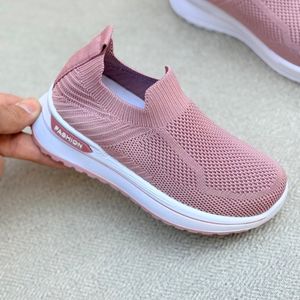 خرید اینترنتی قیمت کتونی بچگانه جورابی فشن از توباکو کد 4122306