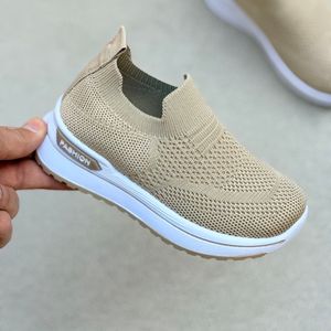 خرید اینترنتی قیمت کتونی بچگانه جورابی فشن از توباکو کد 4122306