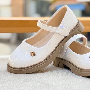خرید اینترنتی قیمت کفش دخترانه عروسکی طرح LV از هارتال کد 4120607