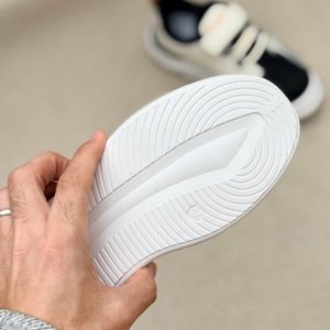 خرید اینترنتی قیمت کتونی بچگانه طرح کپسولی دو خط از هارتال کد 4120904