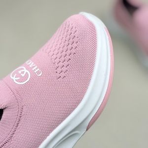 خرید اینترنتی قیمت کتونی بچگانه جورابی طرح CHACO کد 4120902