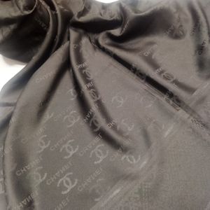خرید اینترنتی شال مشگی طرحدار طرح چنل chanel     