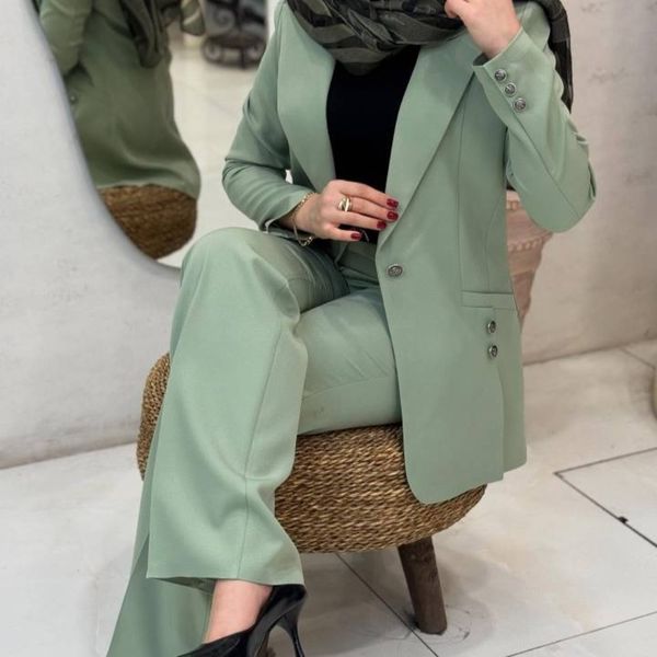 کت شلوار مری