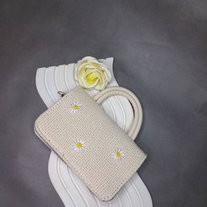 مشخصات کیف کنفی بابونه