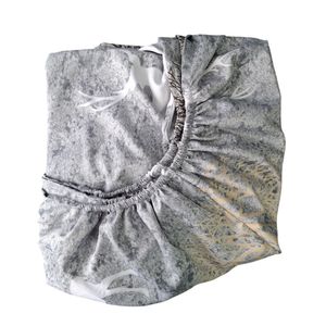 خرید اینترنتی قیمت روتختی نخ پنبه یکنفره آدلانته طرح دنیا سایز 200*90(همراه با کش نگدارنده)