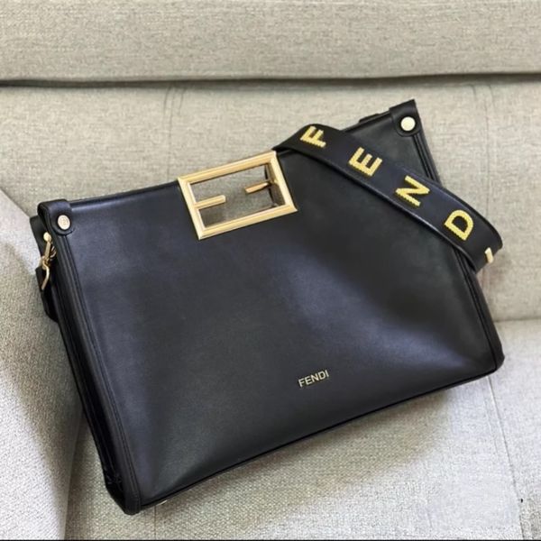کیف مجلسی زنانه دستی دوشی دخترانه چرم مشکی اسپرت فانتزی مارک فندی FENDI مس