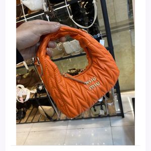 فروش اینترنتی کیف میو میو گلدوزی شده