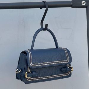 خرید اینترنتی کیف زنانه پاسپورتی کلاسیک