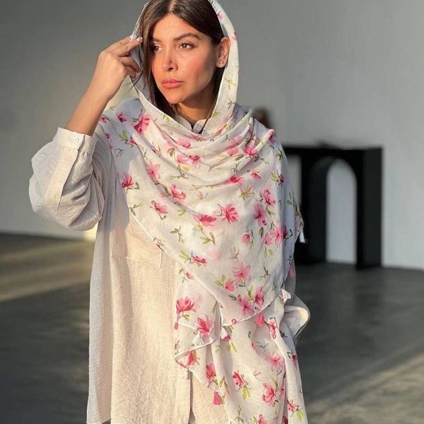 شال نخ پنبه trf وارداتی گل ریز