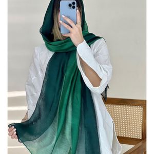 شال ویسکوز طیفی تم سبز