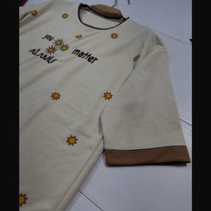 فروش اینترنتی ست تیشرت و شلوار بابونه