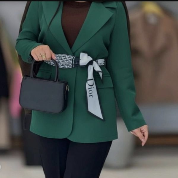 کت با کمربند دیور