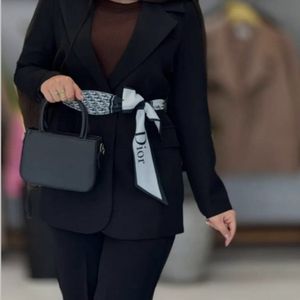 خرید آنلاین کت با کمربند دیور