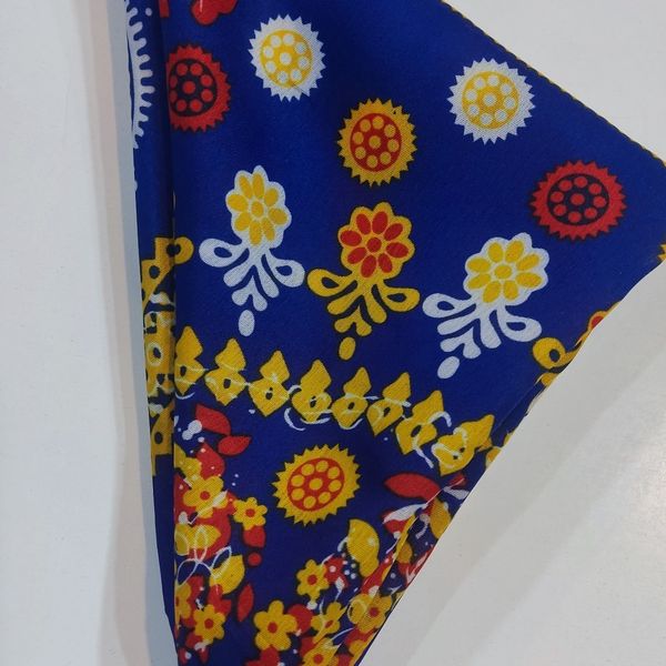 روسری زنانه نخی طرحدار