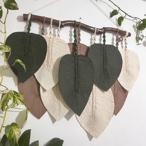 خرید اینترنتی دیواراویز برگ مکرومه دکوری طرح پیچ