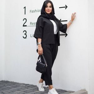 خرید اینترنتی کت و شلوار اسپرت منیمال