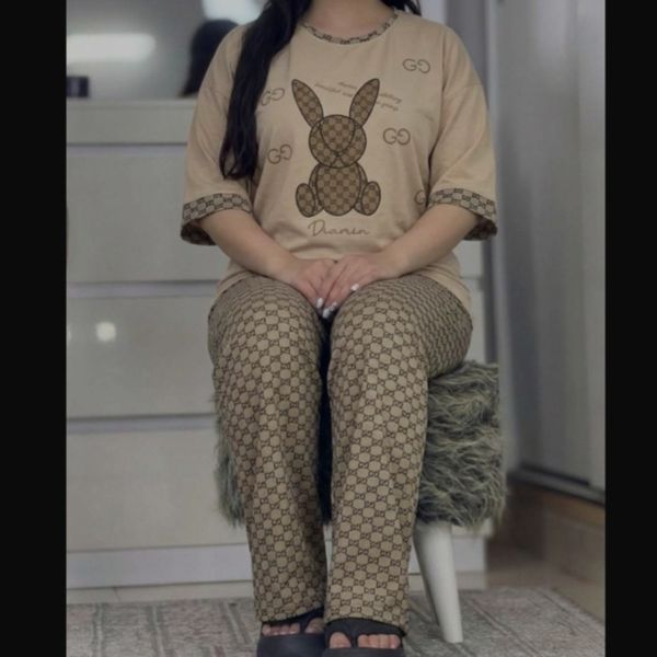 ست  تیشرت و شلوار خرگوشی